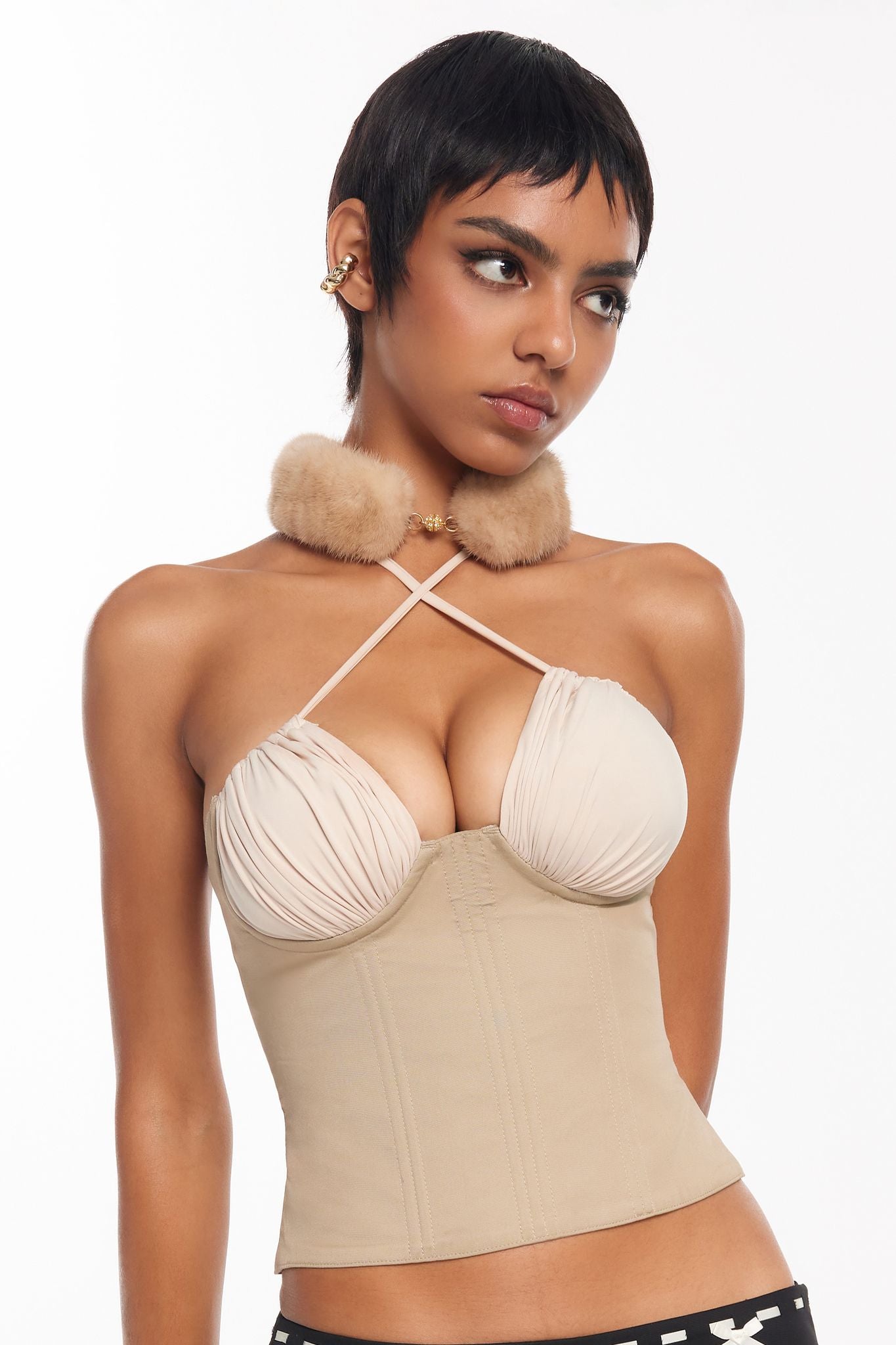 
                  
                    Polina Choker - Beige
                  
                